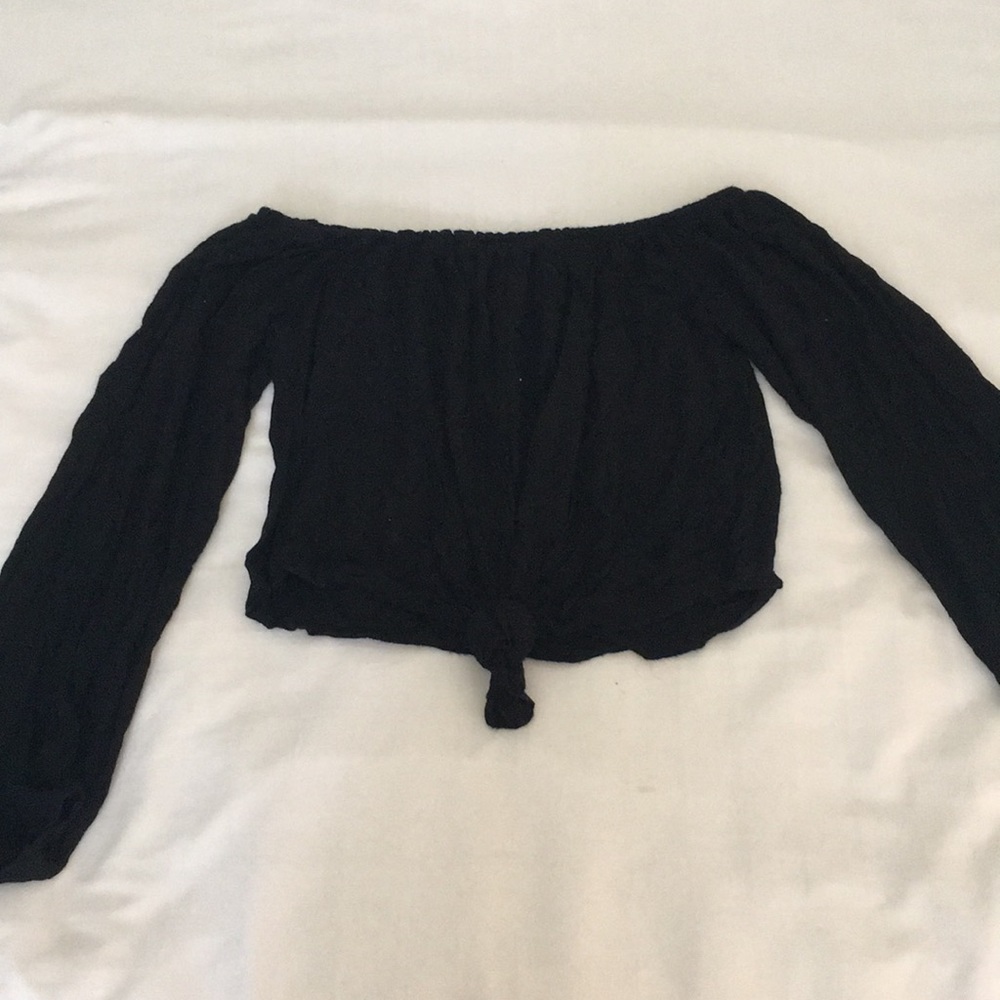 Cropped off the shoulder PacSun top